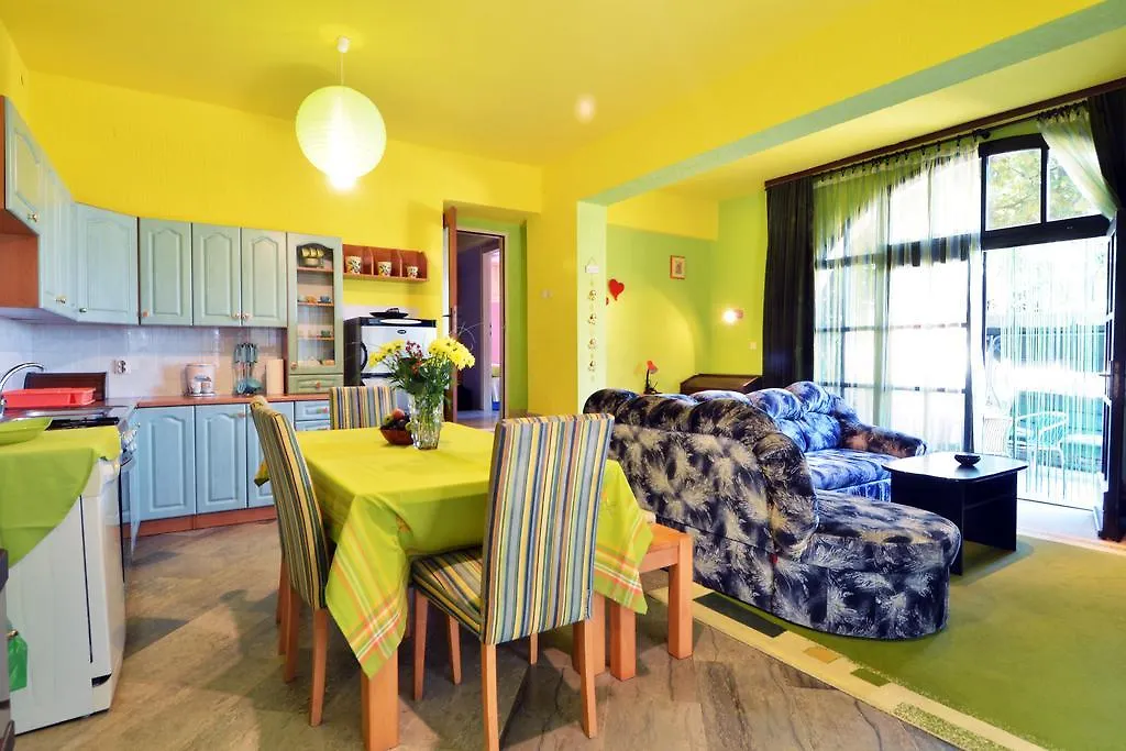 Apartments Maruzin Pula